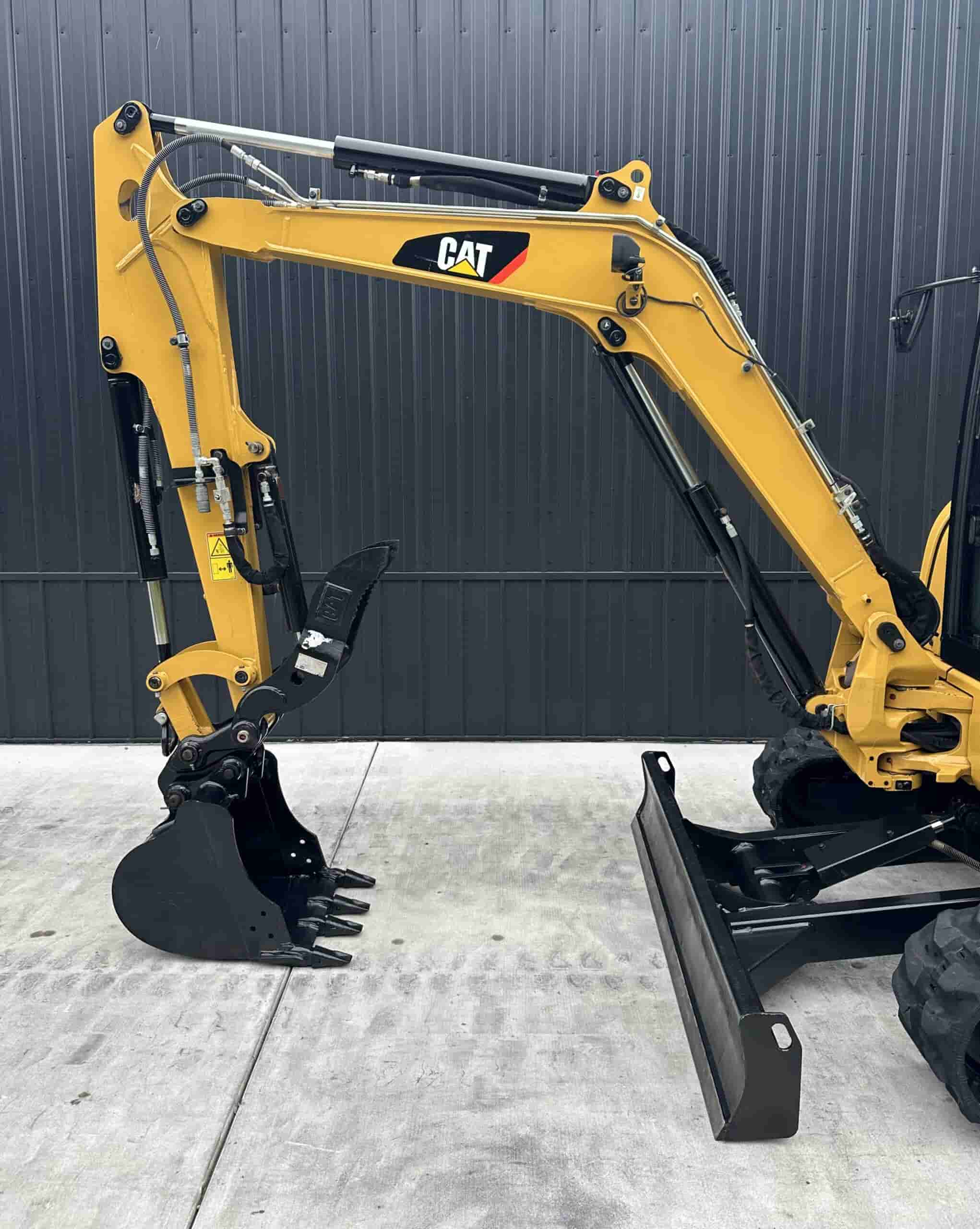 2018 CAT 304E2
